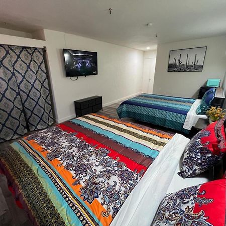 La Unica Hotel Austin Bagian luar foto